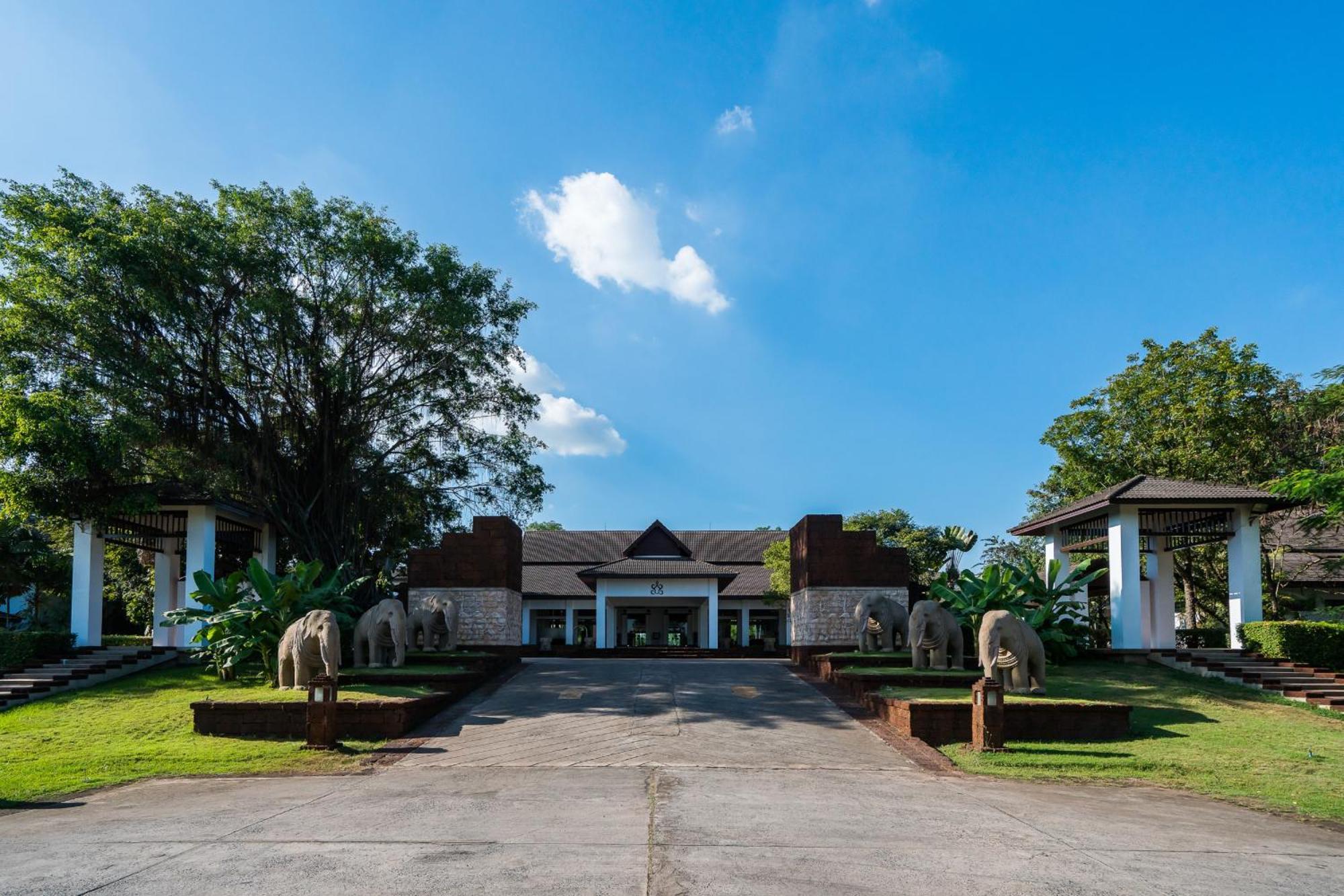 Tawa Ravadee Resort Prachinburi, A Member Of Worldhotels Distinctive Si Maha Phot Екстер'єр фото