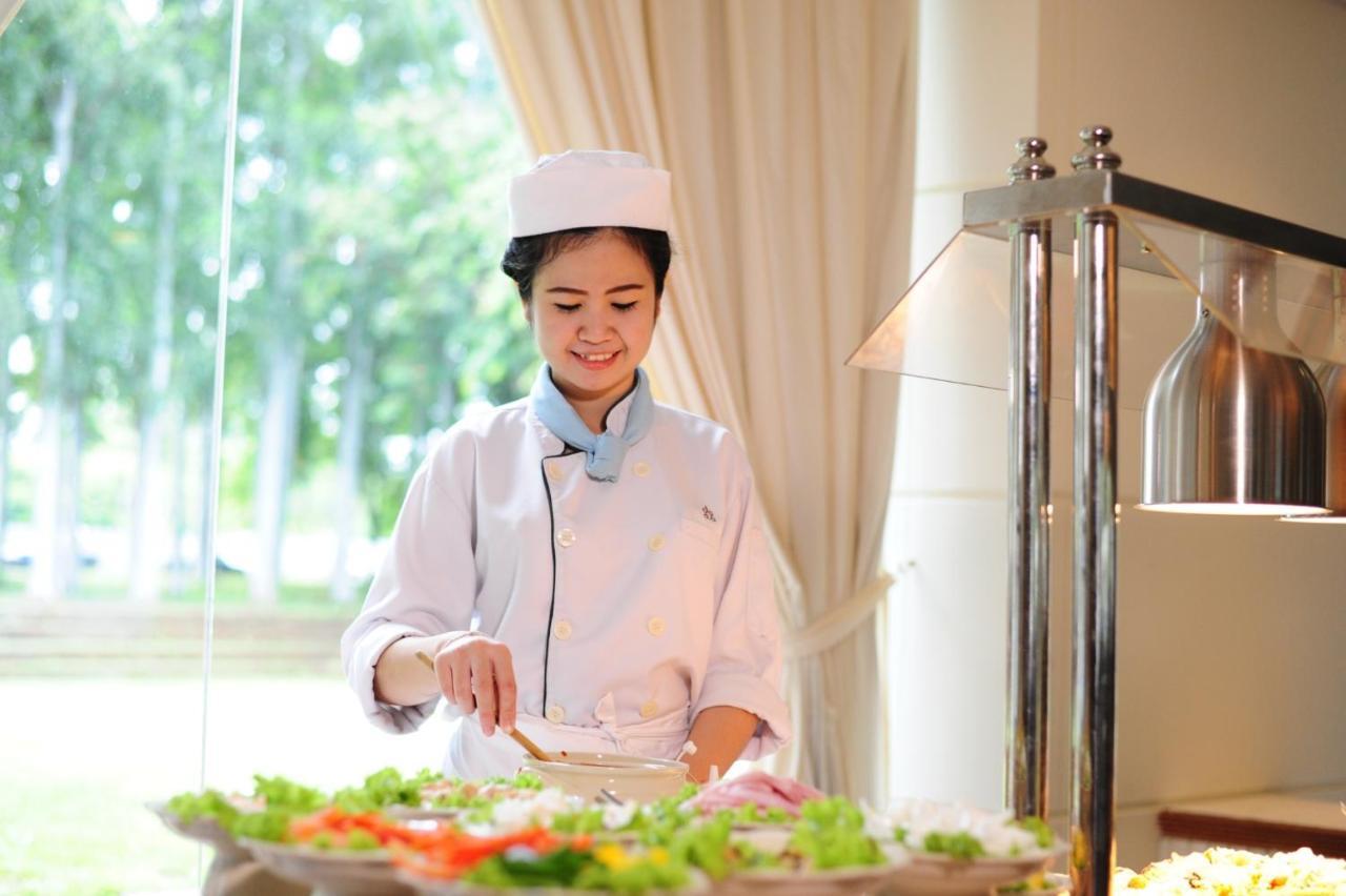 Tawa Ravadee Resort Prachinburi, A Member Of Worldhotels Distinctive Si Maha Phot Екстер'єр фото